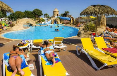 Camping Acapulco Pool Loungers