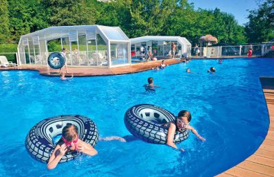 Camping les Fontaines Pool Rubber Rings