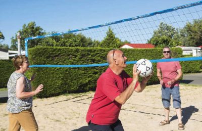 Camping Les Ilates Volleyball
