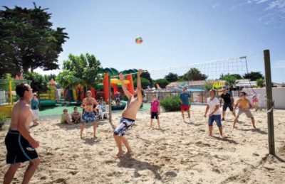 Camping les Peupliers Volleyball
