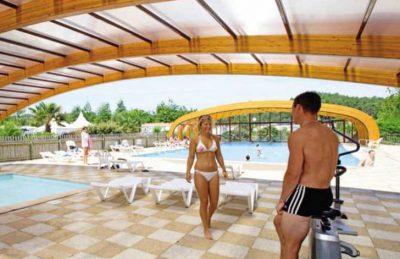 Camping les Vignes Covered Pool